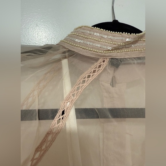 Karen Millen Embroidered Sheer Organdie Blouse in Blush - US 6‎ / NWT - Picture 15 of 16